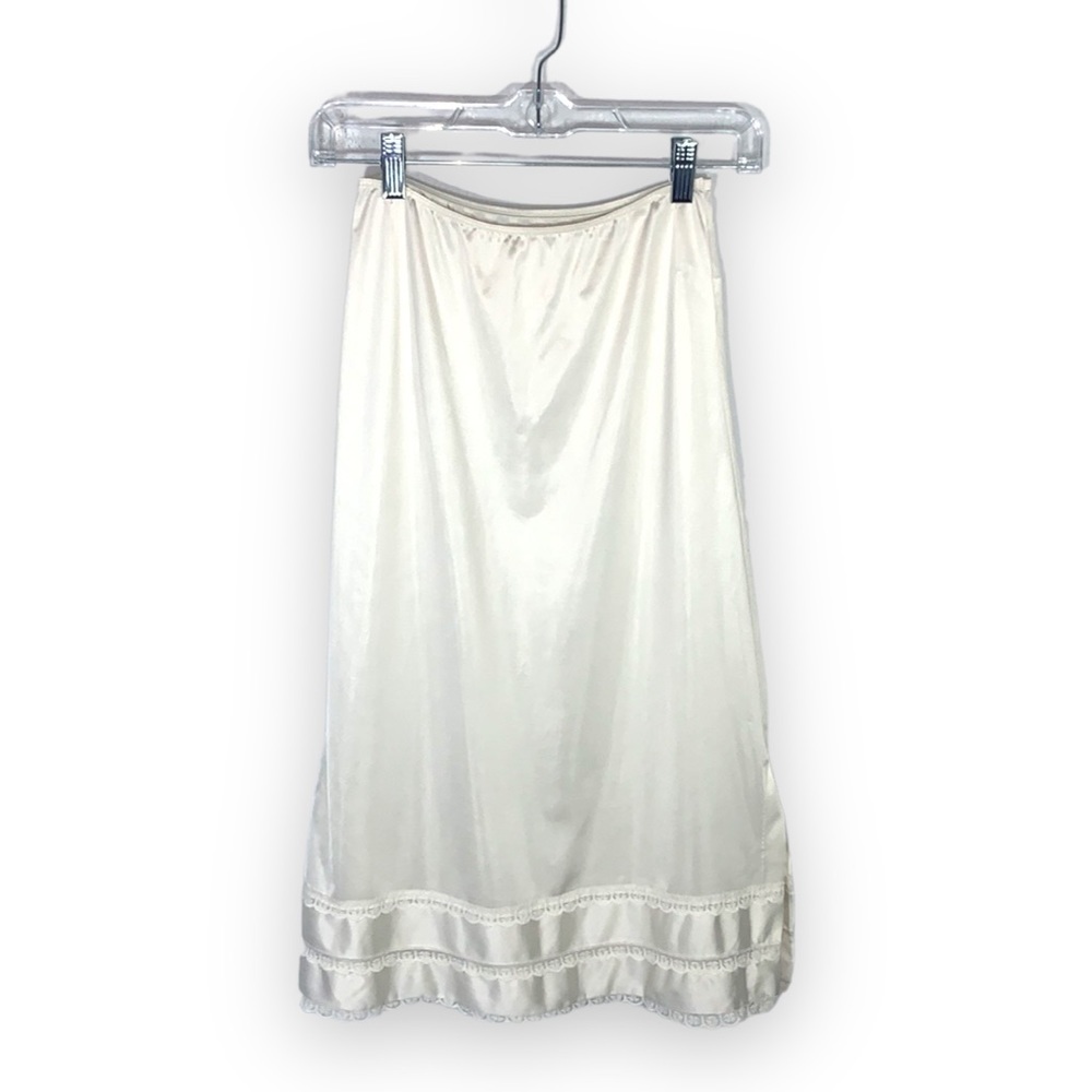 Vintage "Doesn't Slip" Ivory Nylon Half Slip Skirt with Lace Trim